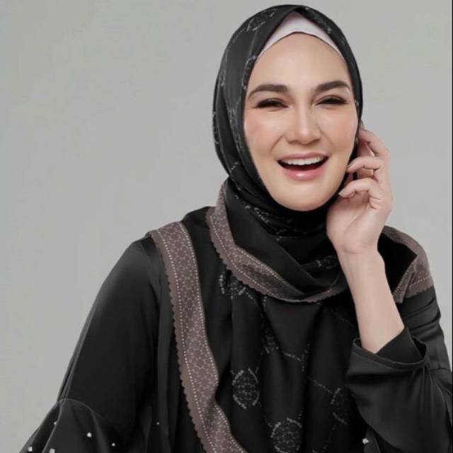 Luna scarf-vanilla hijab-black