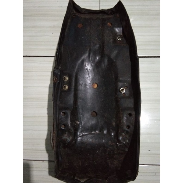 Jok Motor Suzuki TRS