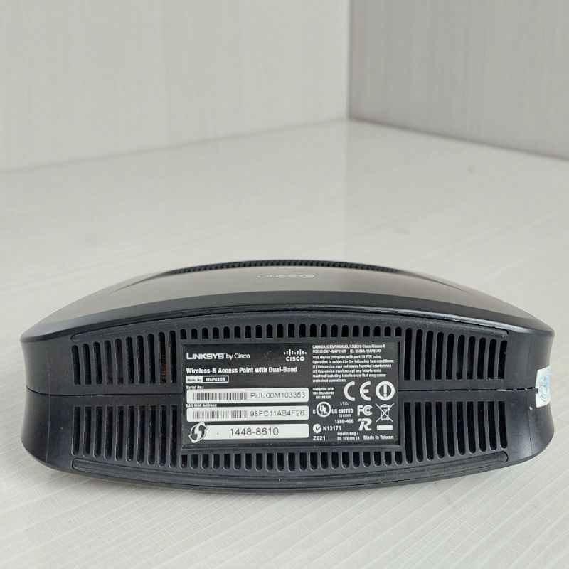 Cisco Linksys Wireless-N Access Point Dual-Band WAP610N