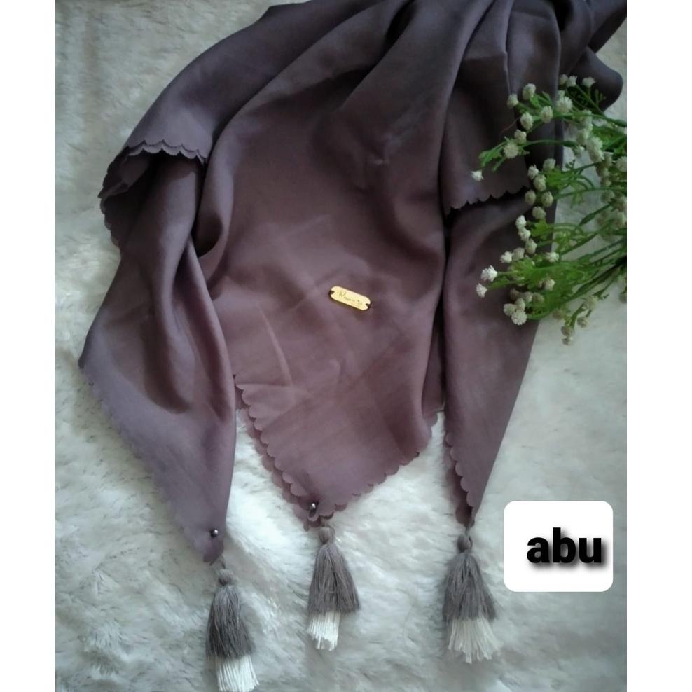 HIJAB SEGI EMPAT TASEL DUA WARNA BY RANIA SCRAFT –BND.14My22r