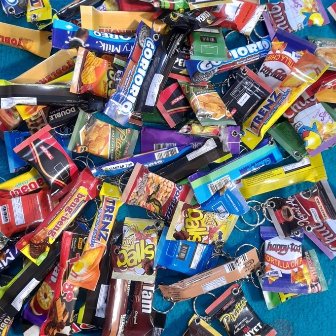GANTUNGAN KUNCI MINIATUR SNACK SOUVENIR PESTA KADO OLEH OLEH  TEMPELAN KULKAS MAGNET LUCU MINIATUR S