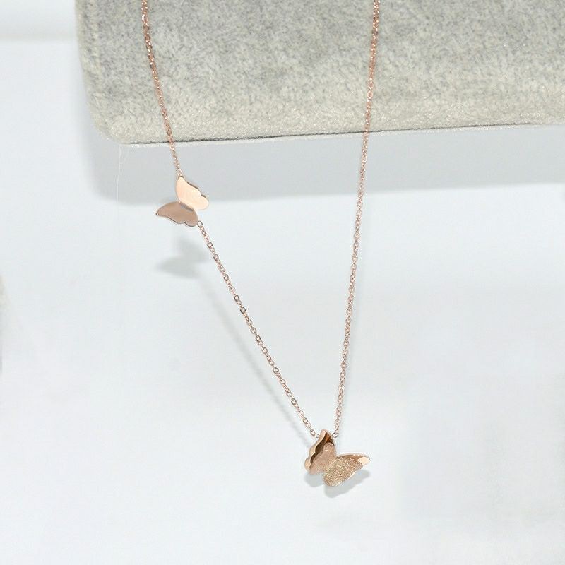 FF Kalung Rantai Dengan Liontin Kupu-Kupu Bahan Stainless Steel Warna Rose Gold Untuk Wanita