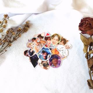 PROMO Stiker Tumblr HP Aesthetic Stiker Laptop PROMO Stiker Tumblr HP Aesthetic Stiker Laptop