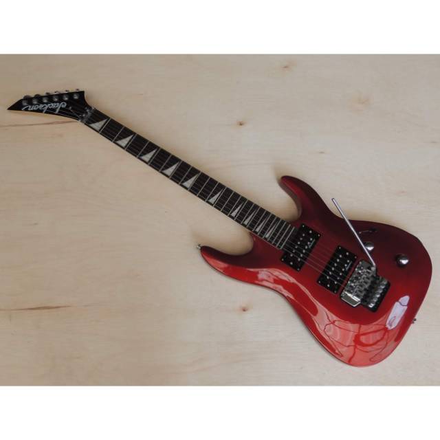 Gitar jackson dinky merah croum