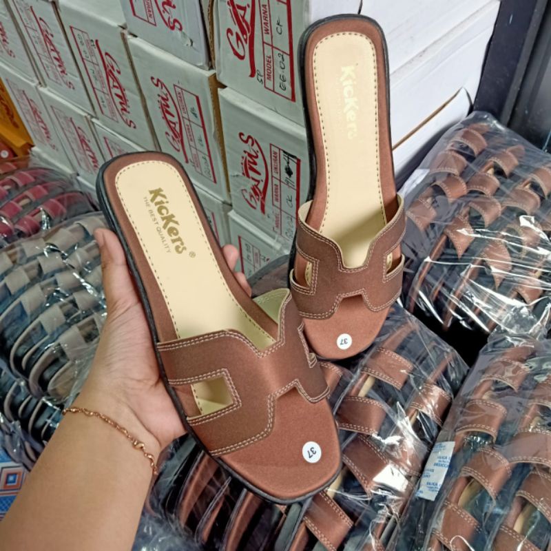 6.6 SHOPPING DAY !!! SANDAL KICKERS WANITA/SANDAL WANITA KICKERS KODE SANDAL ANDIN KODE SLOB H-4