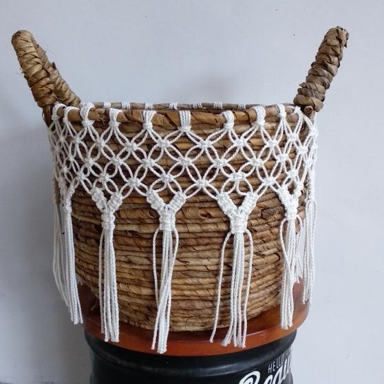KERANJANG ANYAMAN/ COVER POT ANYAMAN BANANA MACRAME RAJUT