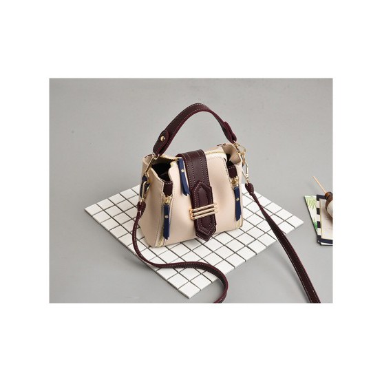 DC8249 TAS SELEMPANG WANITA