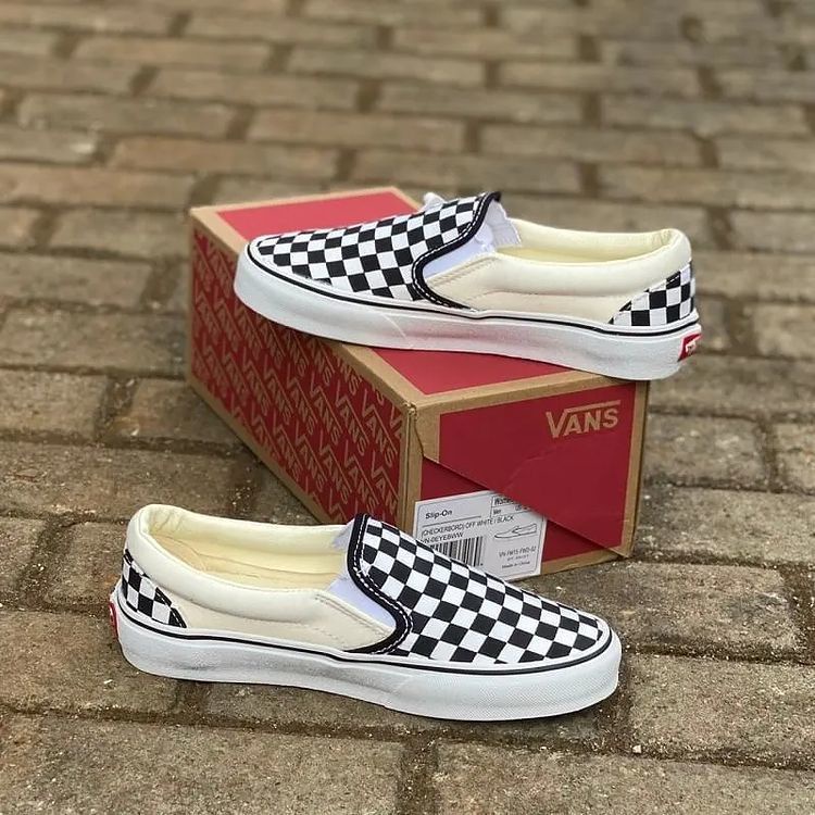 Sepatu Vans Slip On OG Mono Checkerboard + Box/ Vans Slip-On Checkerboard Black-White OG / Vans Slip On Catur OG Terlaris Premium