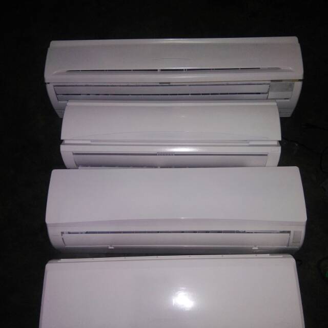 Kipas angin Ac 2pk & 2,5pk polos + Remot