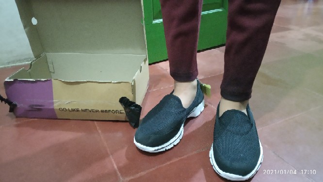 Sepatu Slip On Wanita. Sepatu Wanita Slip On. Sepatu Wanita Murah. Sepatu Batik Wanita. Sepatu