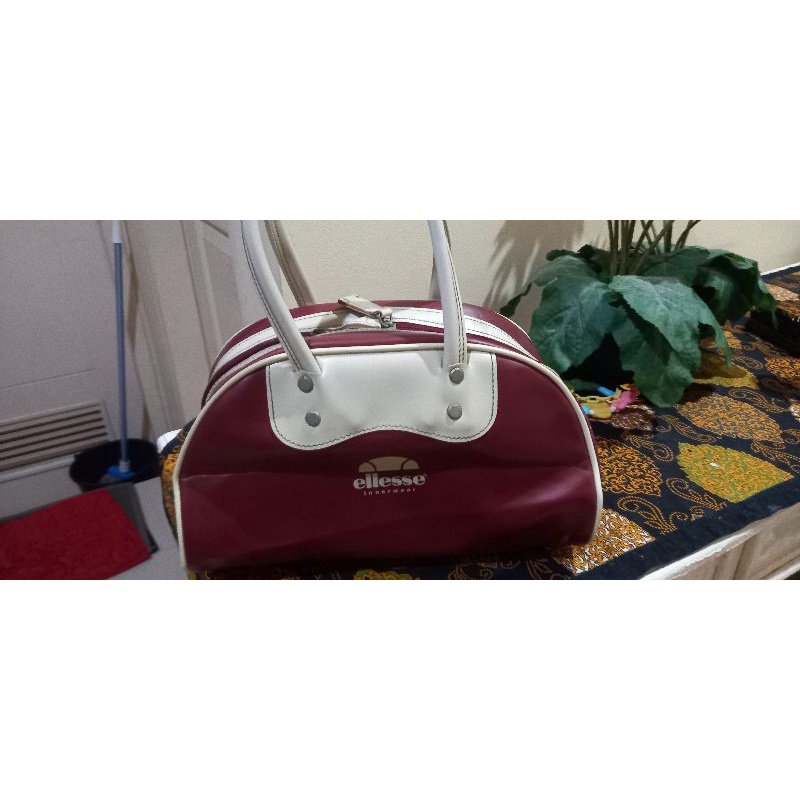 Tas Preloved ellesse vintage retro handbag