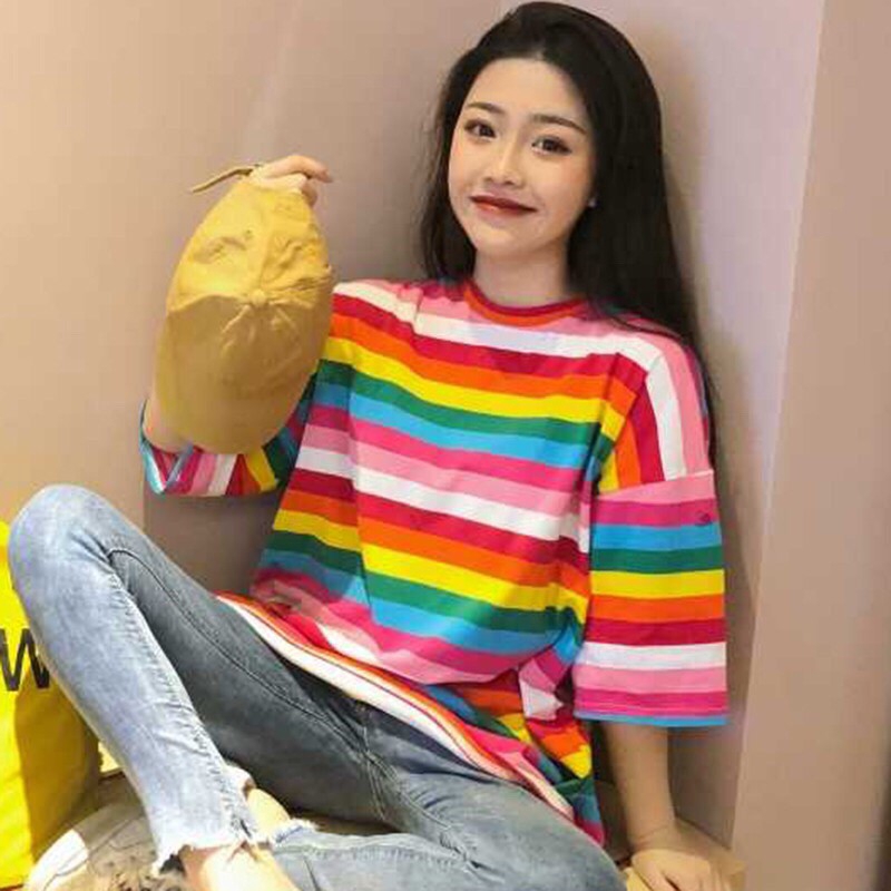 KAOS T-SHIRT O-NECK MOTIF GARIS PELANGI SWEET CANDY RAINBOW