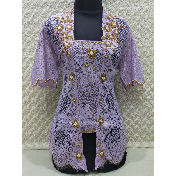 KEBAYA BROKAT PAYET/KEBAYA BALI