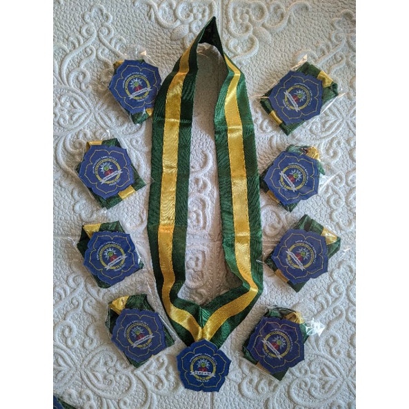 

kalung wisuda/samir