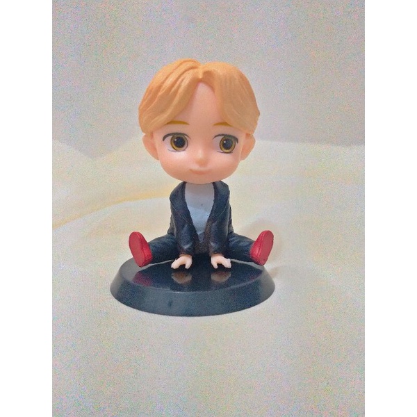 Action Figure Tiny Tan BTS