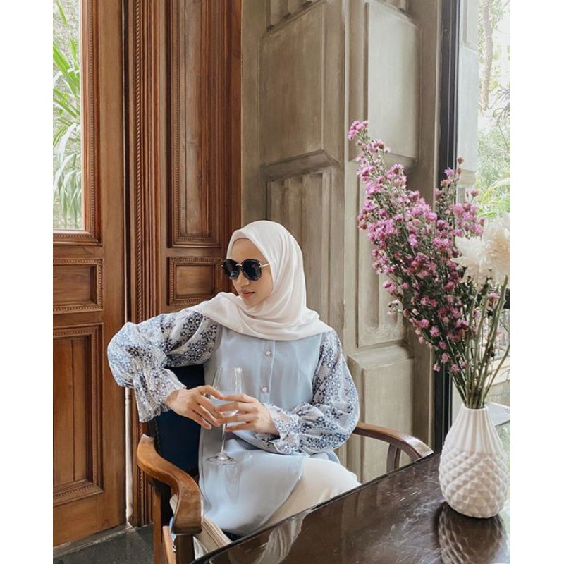 DIANE BLOUSE VANILLA HIJAB