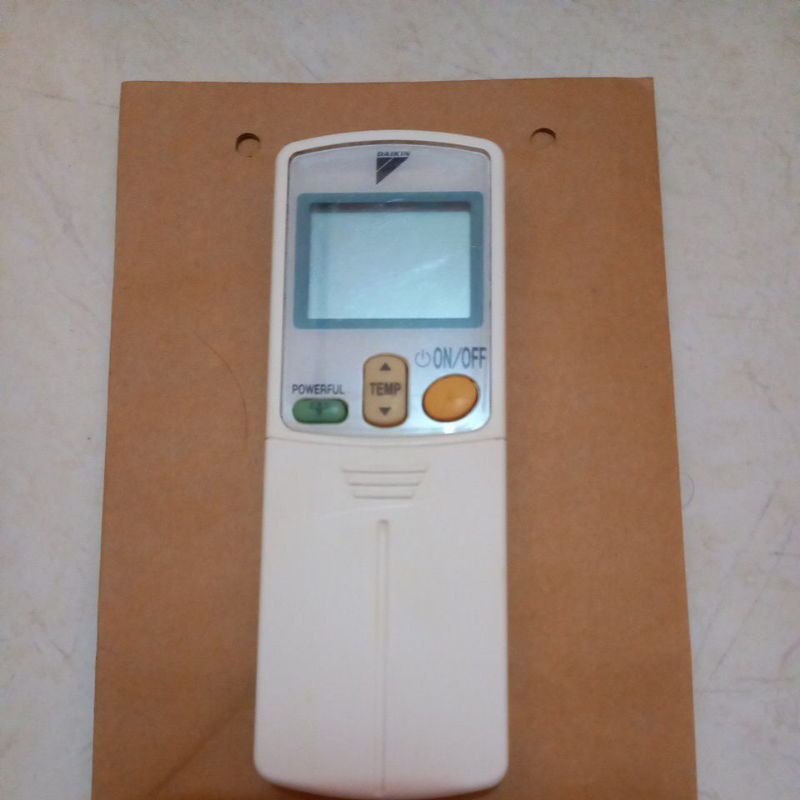 Remote AC DAIKIN Original . ARC433A73 .