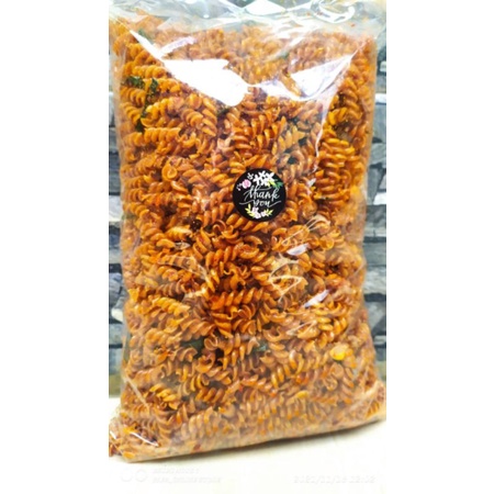 

Makroni bantet, makroni kriwil pedas extra, makroni kriting, cemilan pedas, sebring makroni, basreng