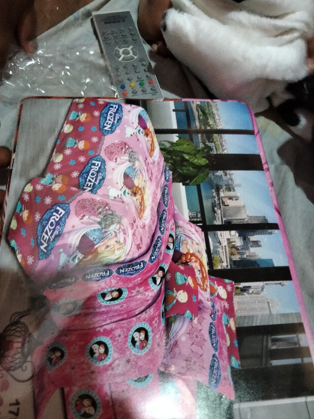 Sprei  Louvre Ukuran 120 X 200 (part 1)