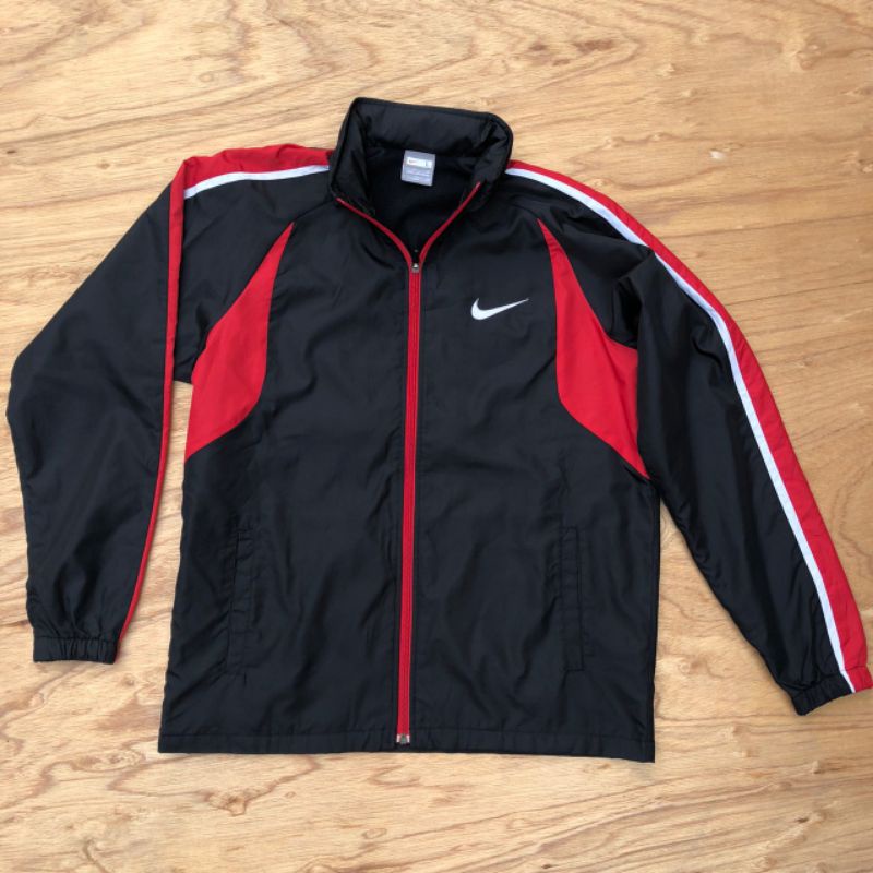 Nike vintage windbreaker jacket