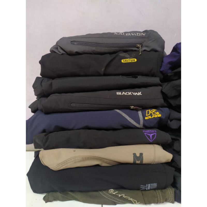 Borongan celana outdoor