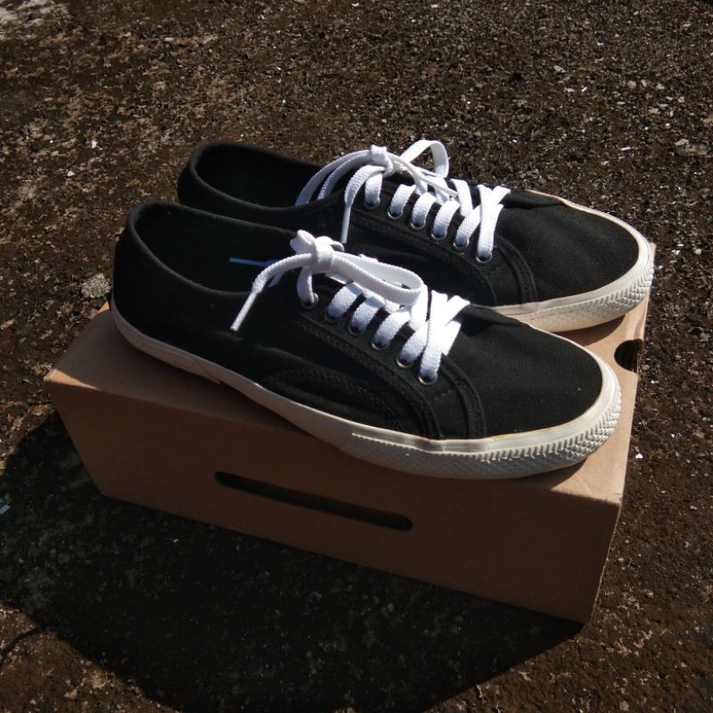 sepatu thanksinsomnia rora