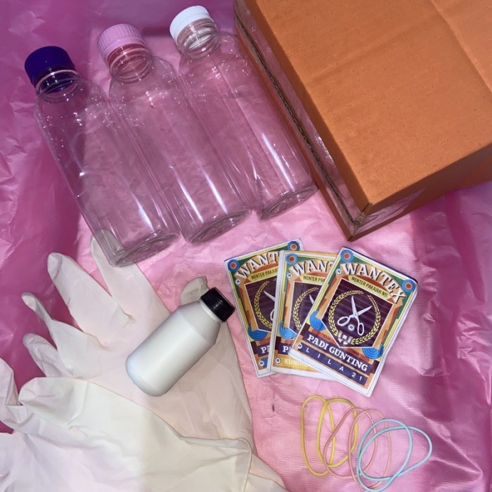 

Paket Tie Dye - Paket Warna Warni Baju Ombre Pewarna Set Kit Ikat Celup Wenter Pakaian Celana Rok Tiedye Color Colorful Cat Paint Painting Prakarya Kerajinan Craft Crafting Art Seni Kesenian Kertakes Homestuff Peralatan Perlengkapan Surga Motor Malang