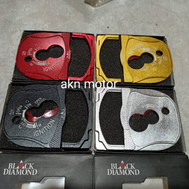 Cover tutup kunci kontak black diamond yanaha new nmax 2020