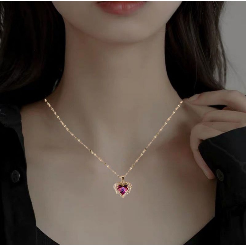 Kalung Wanita Titanium Liontin Love Permata Kristal 18k Gold  Anti Karat selamanya Kalung Titanium Wanita Terbaru Terlaris Mewah Liontin Love Kristal