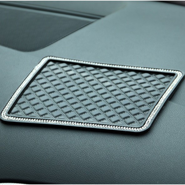 Alas / Tatakan Anti Selip slip Mat Dashboard Mobil Bingkai Bling Bling