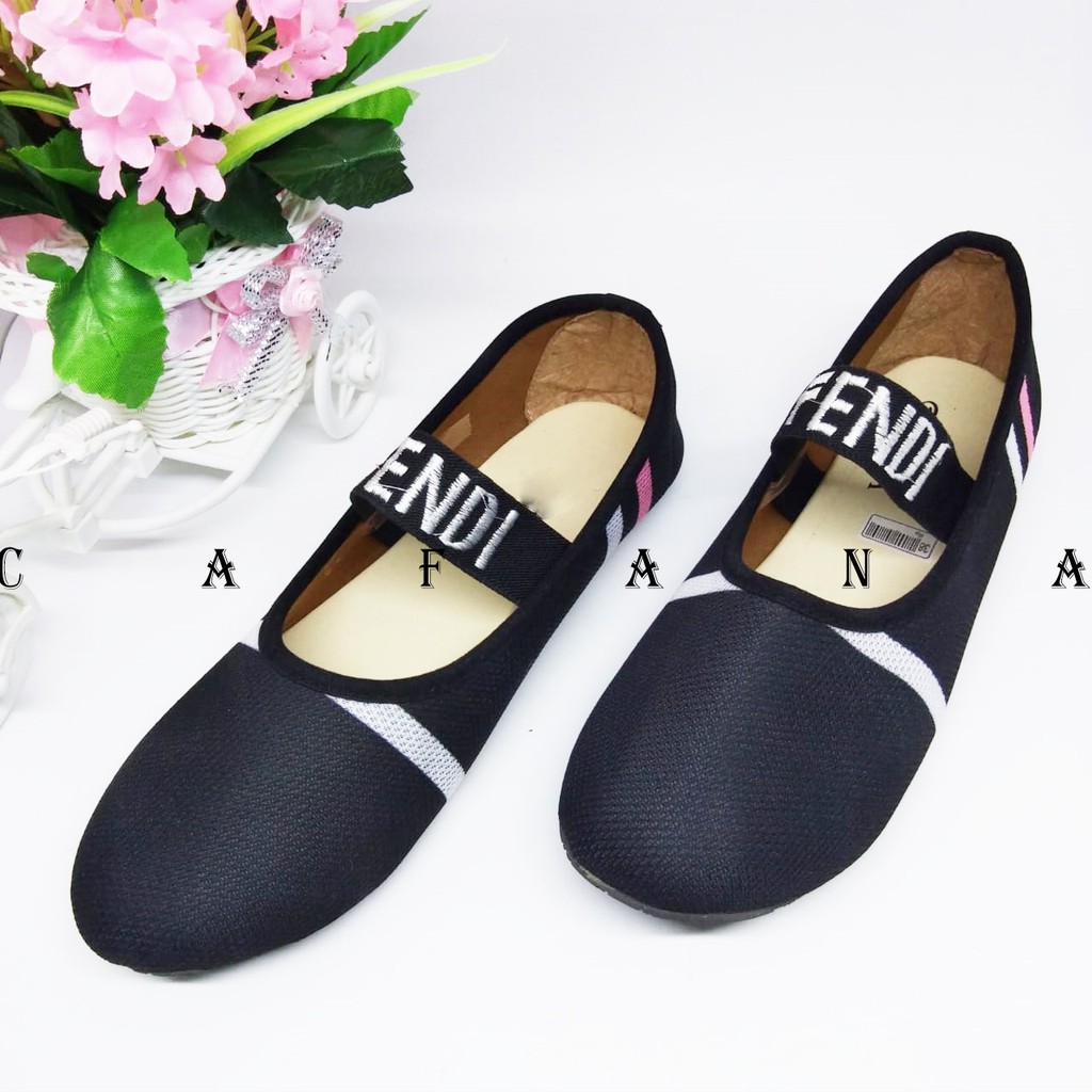 Flat Shoes Wanita Sabila SDB107