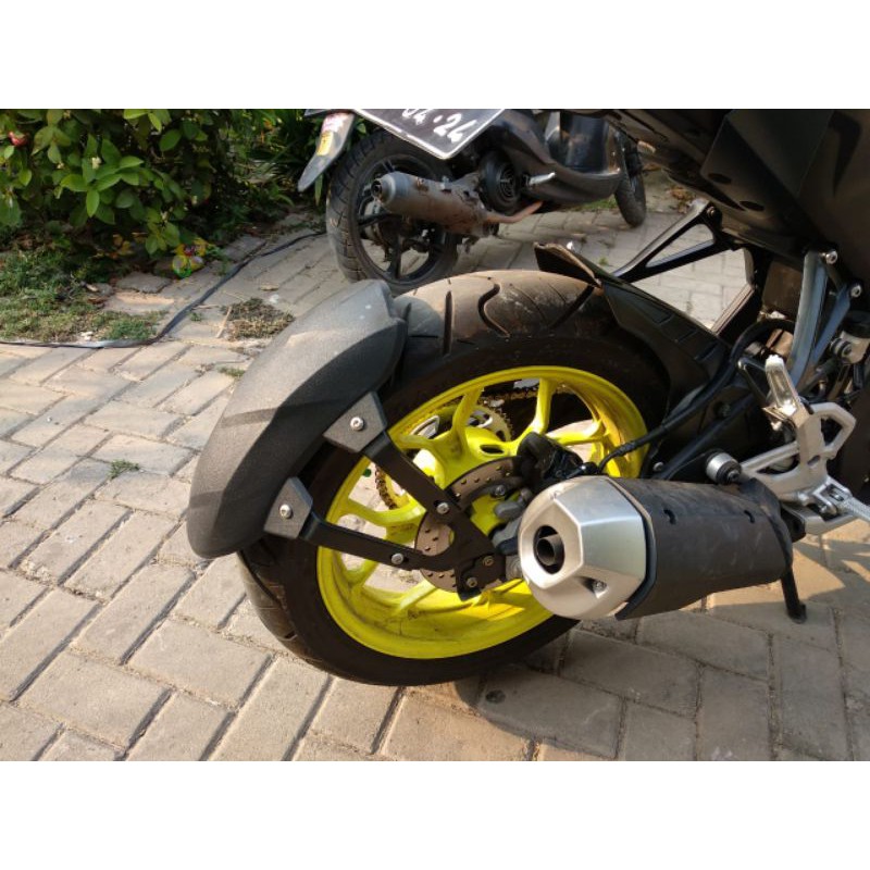 mudguard PNP  Yamaha MT 15/ anti nyiprat