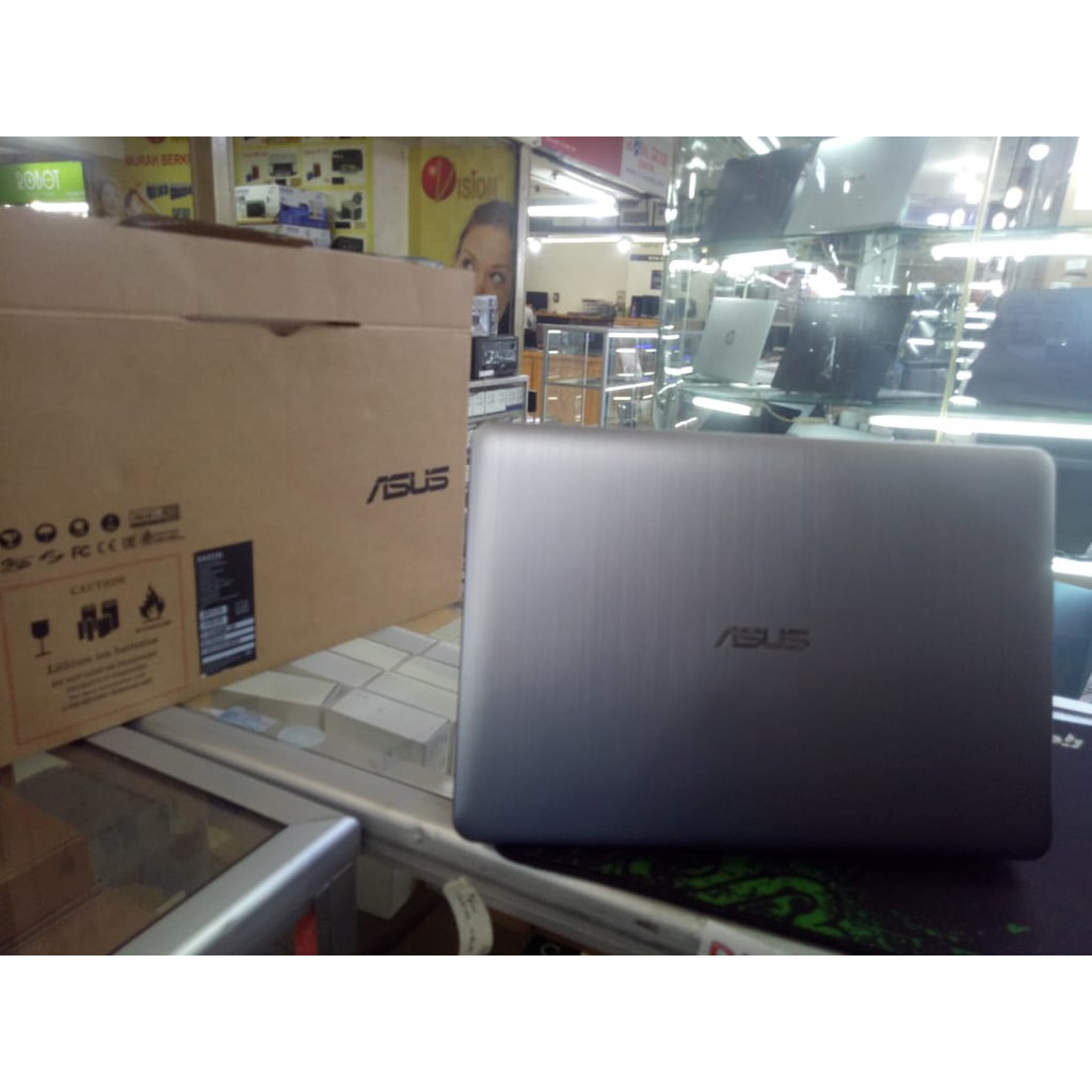 Laptop ASUS X441S Intel Celeron Fullset only RAM 2  HDD 500 murah bagus