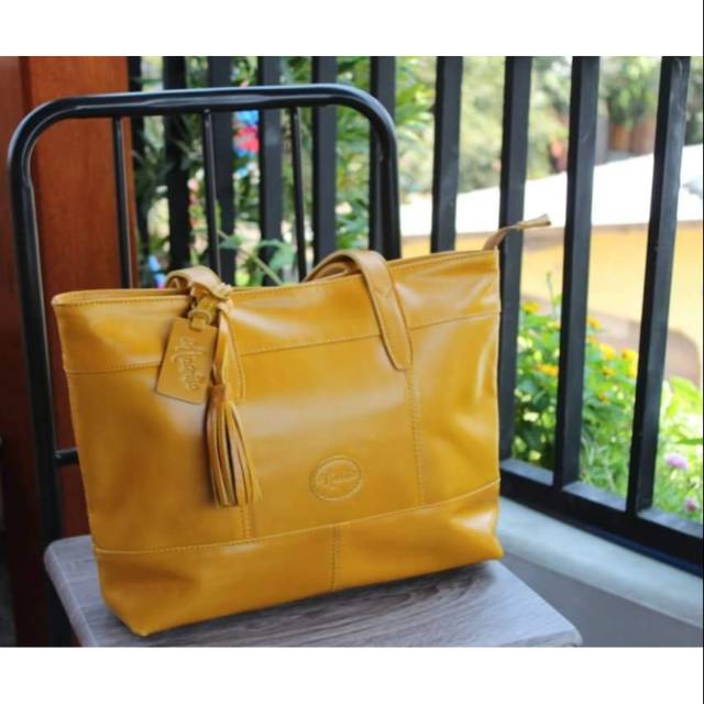 Tas Kulit Asli Anantio