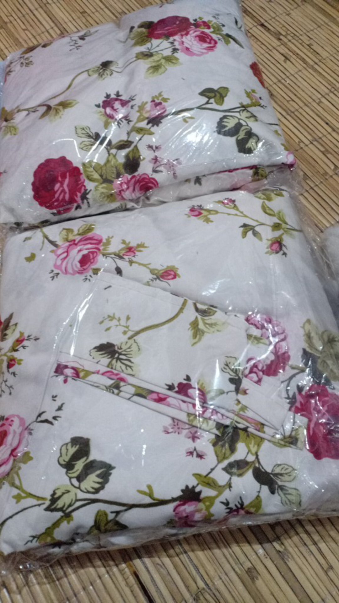 Gorden Jendela Pintu Minimalis Motif Bunga Shabby Chic Pink Rose