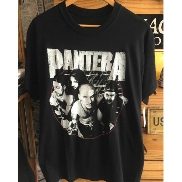 Pantera Distressed