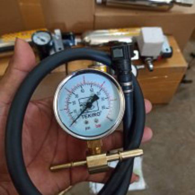 FUELPUMP TESTER Presure gauge alat ukur tekanan pompa bensin