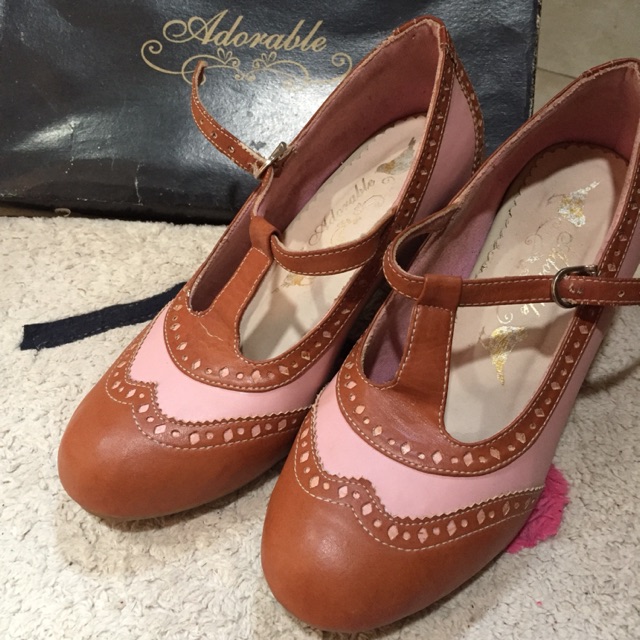 PRELOVED SEPATU ADORABLE