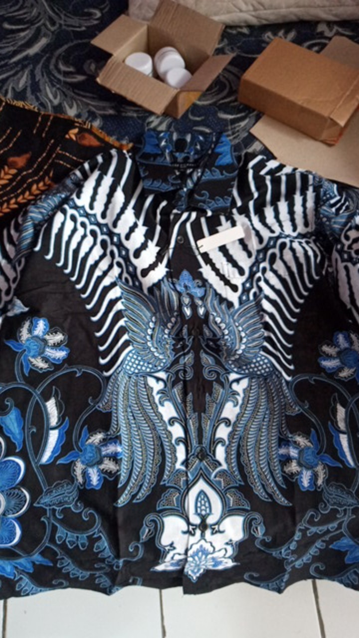 Kemeja Batik Slimfit Pria Cbl 1082