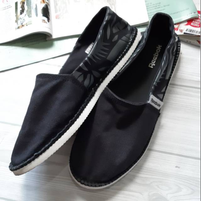Reebok Voila 3.0 Slip Ons Sport Station Sepatu Pria Preloved Second Branded Original