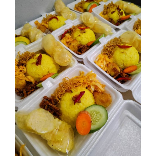 

nasi kuning box