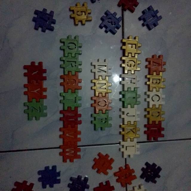 Lego block huruf dan angka