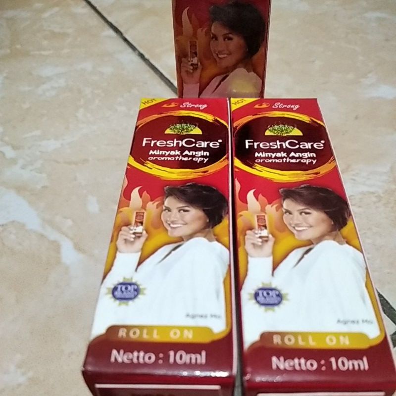 Promo murah 1 botol FreshCare Hot Strong minyak angin aromatherapy roll on murah