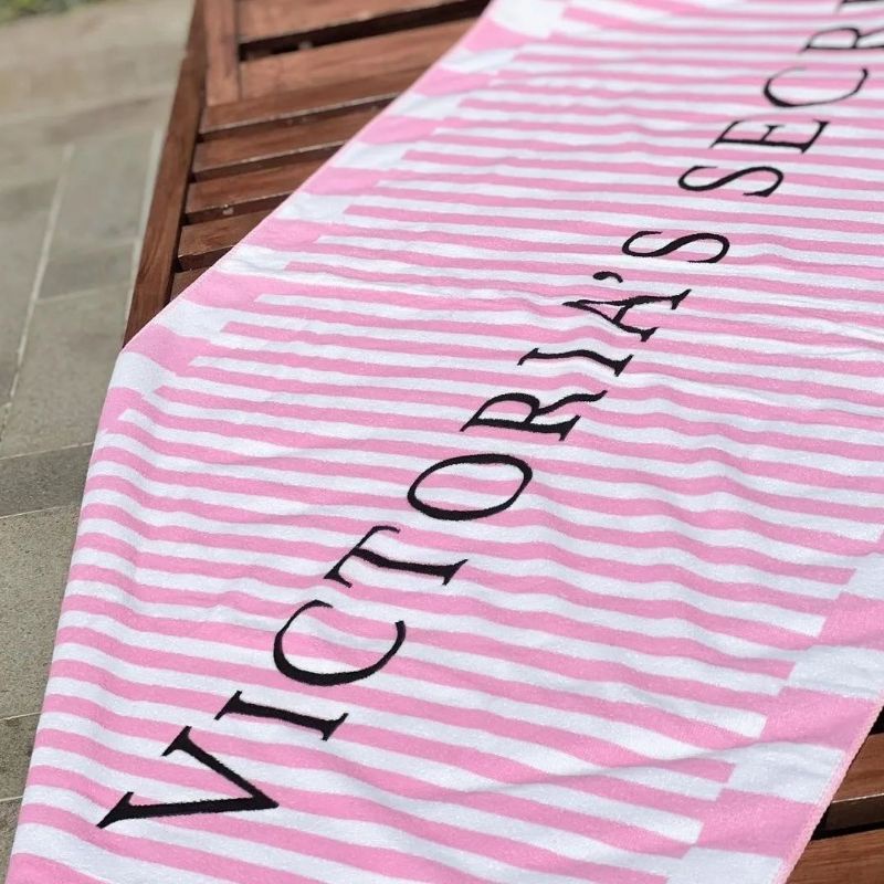 VICTORIASECRETTT VS BEACH TOWEL