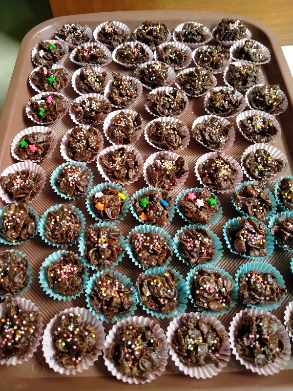 Cup Cake Cases Nastar Hitam 55mm : 22mm Cake Cases