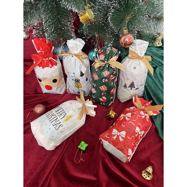 CHRISTMAS HAMPERS (scrunchie)