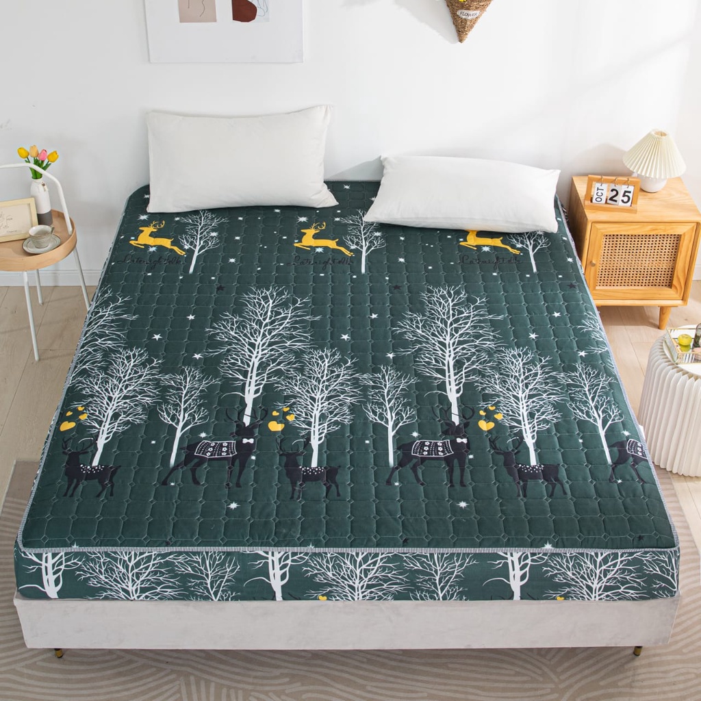 Sprei Waterproof Anti Air Ompol Motif Karakter Size 180x200-Rusa Forest