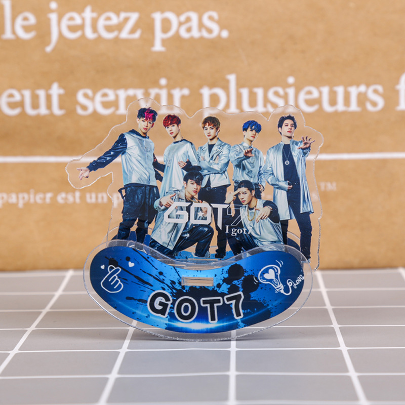 KPOP TWICE GOT7 ITZY TXT Acrylic Tumbler Figure Humanoid Stand Desktop Decoration Shaking Roly-poly Ornaments