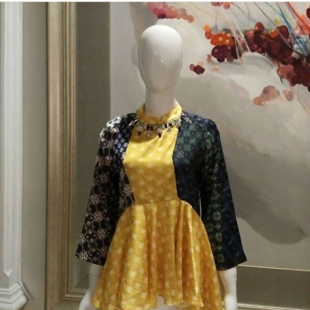 Preloved peplum blouse (biyan lookalike)