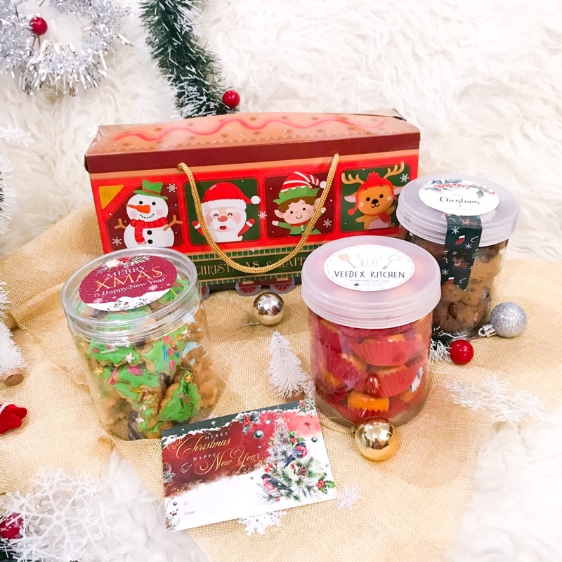 

Hampers natal kue kering 1 box isi 3 varian kue kering premium